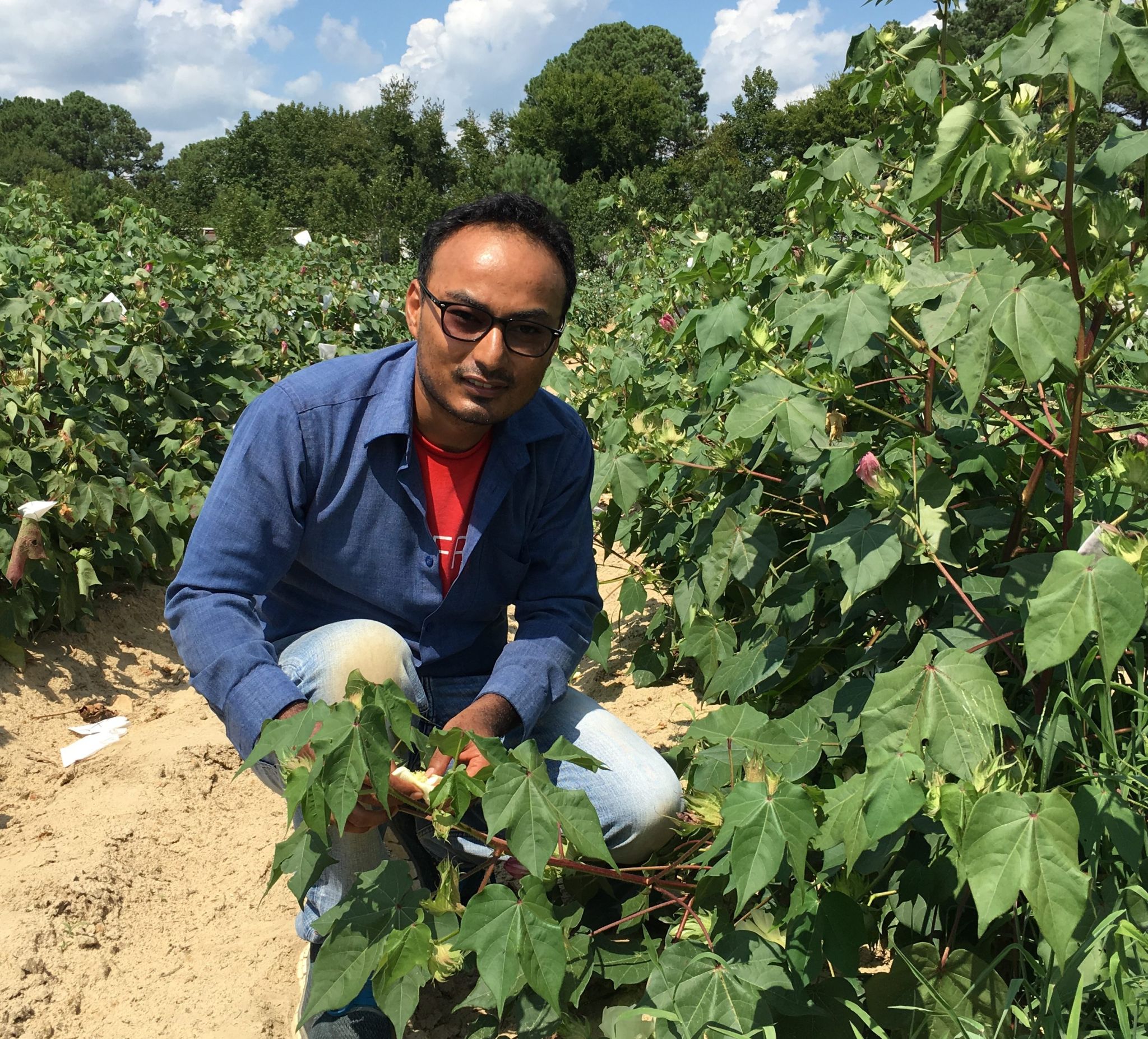 Navin Shrestha receives 2019 James B Weaver Crop Science Graduate Award