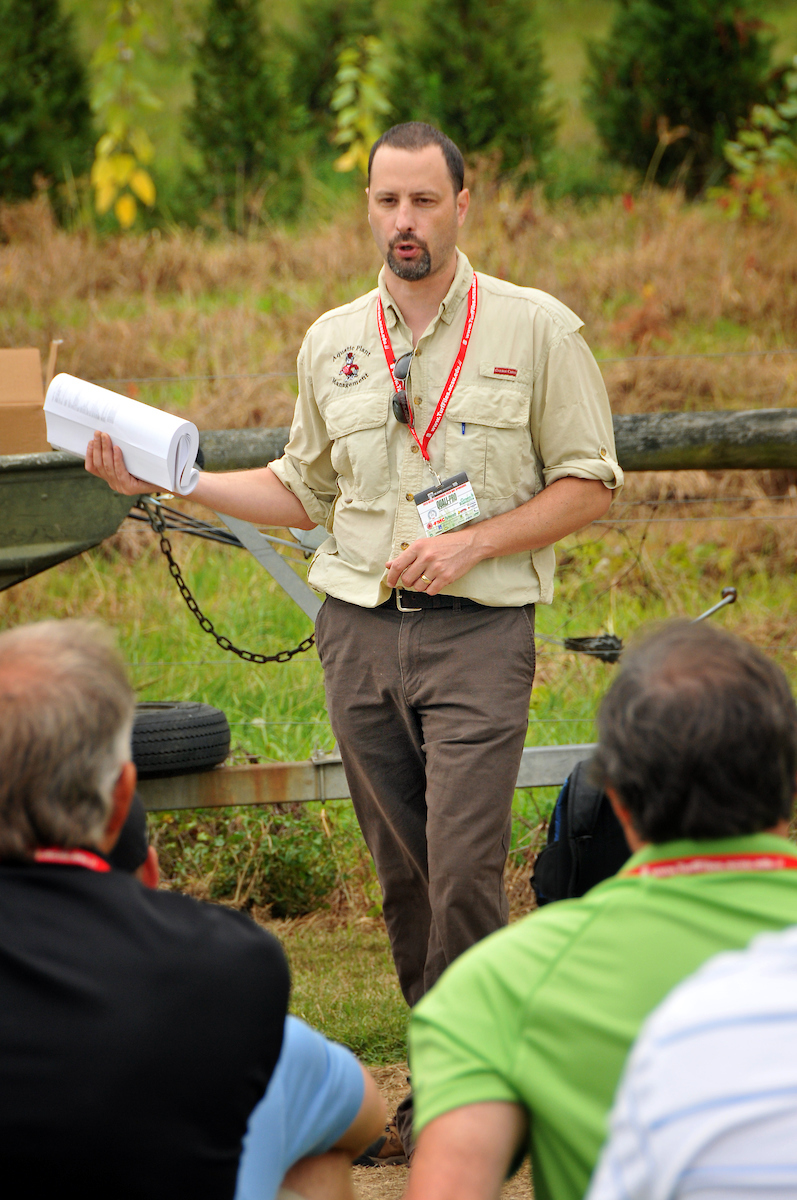 Rob Richardson speaks at an Extension field day