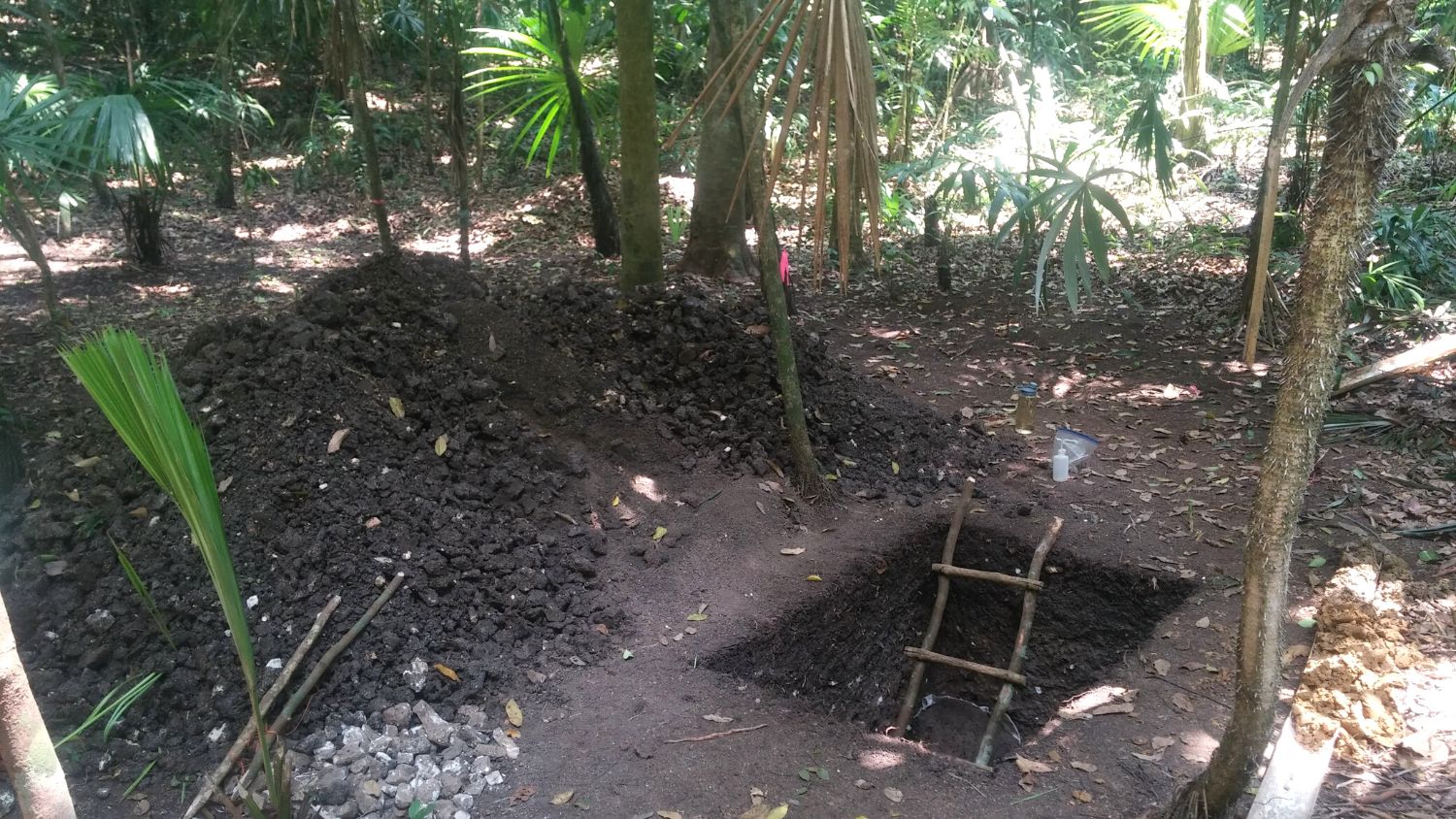 A soil transect site at the El-Peru Waka city