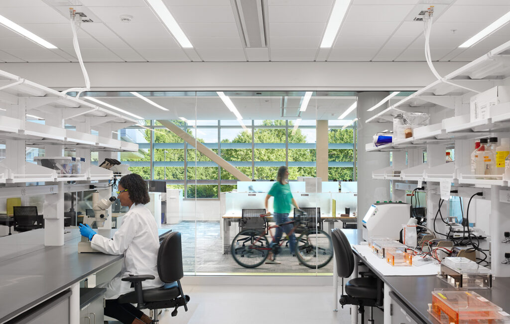 Open Lab space in the Plant Sciences Building