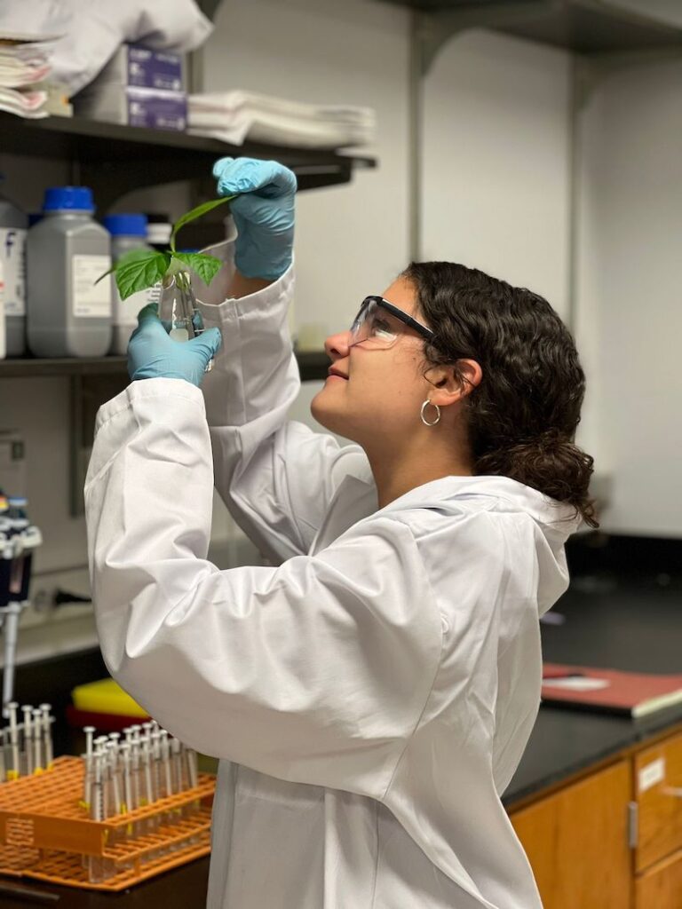 Kimberly Hernandez in a lab