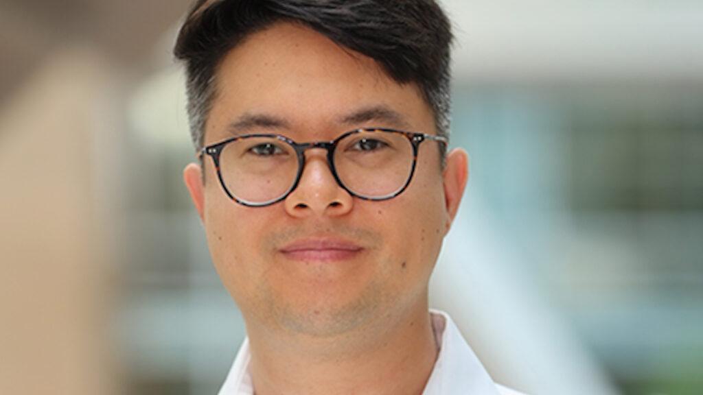 Alejandro Gutierrez-Li headshot